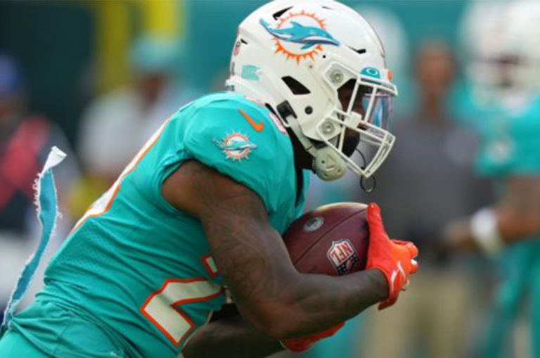 Miami legend Duke Johnson helps Dolphins beat Jets